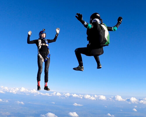 Saut en parachute depuis le Bourget-du-Lac avec Maureen