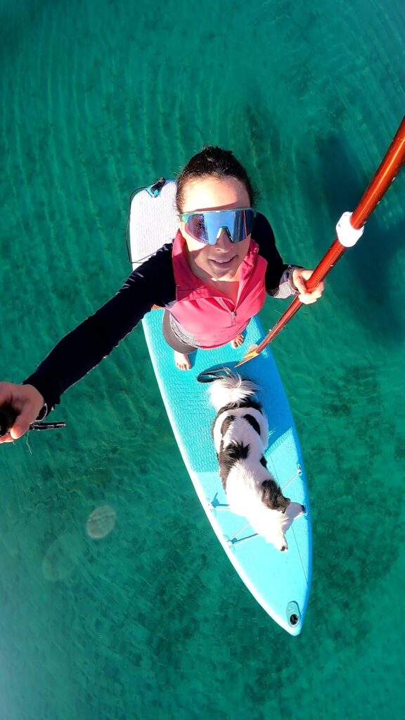 Paddle au lac de Passy avec Fanny et sa chienne Narnia ©ATMB